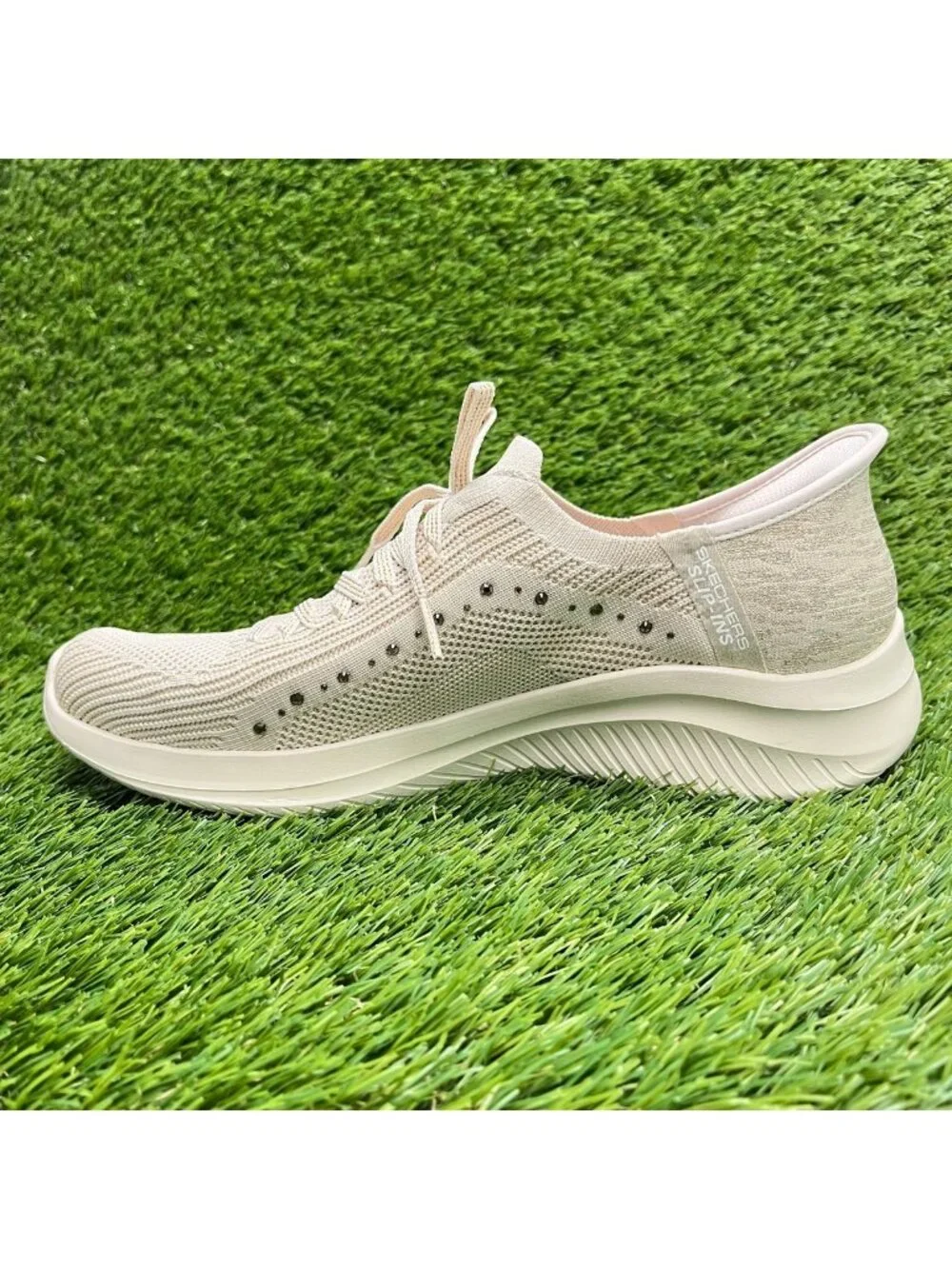 Skechers Ultra Flex 3.0 Summer Womens Size 8.5 Taupe Athletic Shoes Sneakers
